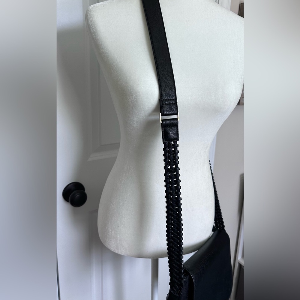 ANTIK KRAFT Crossbody Bag - Picture 5 of 15